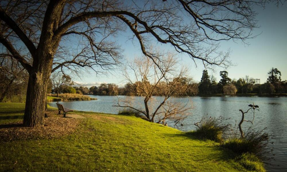 Tara House, * Bendigo